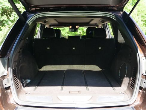 Used 2014 Jeep Grand Cherokee Summit AWD/4WD image 32