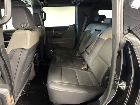 New 2025 GMC Hummer EV 2X image 28