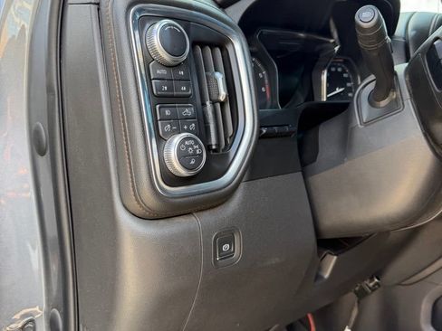 Used 2019 GMC Sierra 1500 AT4 w/ AT4 Premium Package AWD/4WD image 13