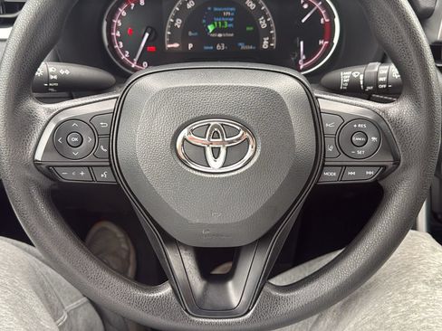 Certified 2025 Toyota RAV4 XLE AWD/4WD image 14