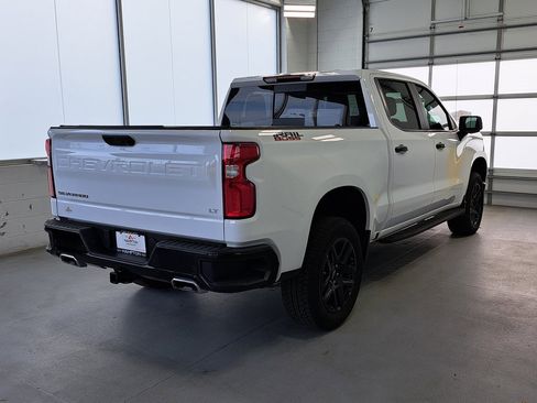 Used 2024 Chevrolet Silverado 1500 LT Trail Boss w/ Convenience Package II image 5