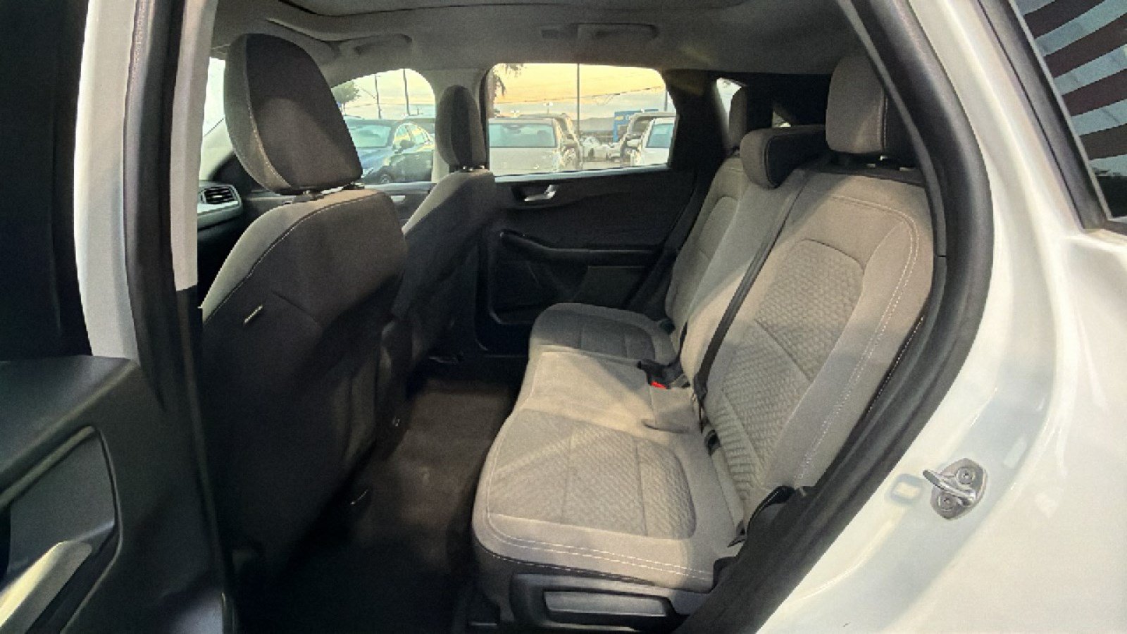 Used 2021 Ford Escape SE w/ SE Sport Appearance Package FWD image 24
