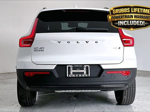 New 2026 Volvo XC40 B5 Plus w/ Protection Package Premier AWD/4WD image 7