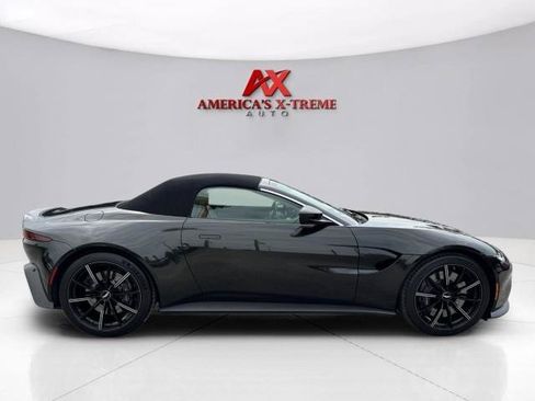 Used 2022 Aston Martin V8 Vantage Roadster RWD image 7