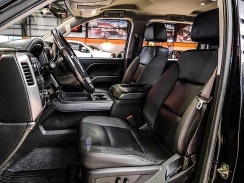 Used 2018 GMC Sierra 1500 SLT w/ All Terrain X Package image 28