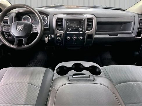 Used 2017 RAM 1500 ST w/ SXT Appearance Group AWD/4WD image 7