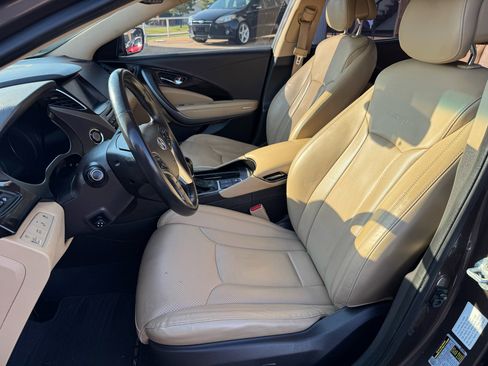 Used 2015 Hyundai Azera Limited image 16