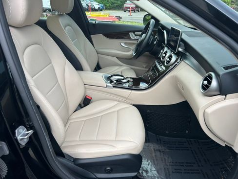 Used 2018 Mercedes-Benz C 300 4MATIC Sedan image 23