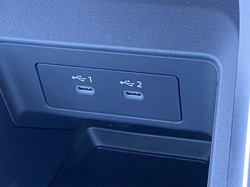 New 2026 Nissan Armada SL w/ Captain's Chari Seat Package image 32