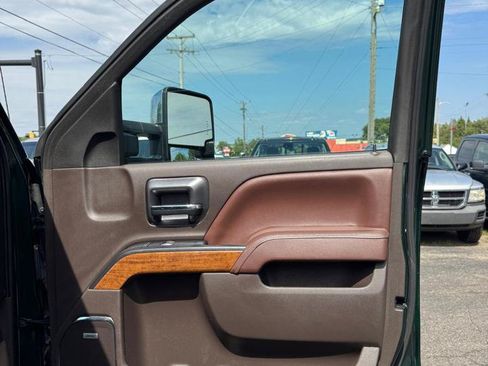 Used 2015 Chevrolet Silverado 2500 High Country w/ Duramax Plus Package AWD/4WD image 16