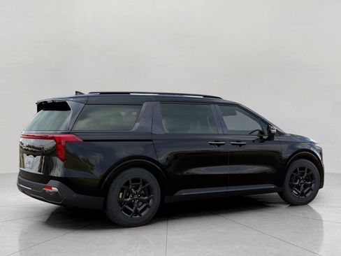 New 2026 Kia Carnival FWD image 6