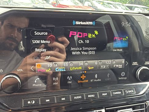 Certified 2024 Nissan Pathfinder SL image 13