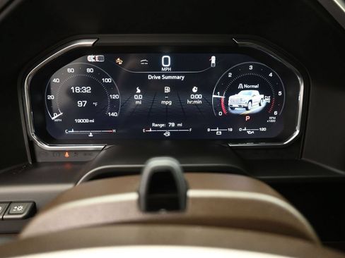 Used 2026 GMC Sierra 1500 Denali AWD/4WD image 4