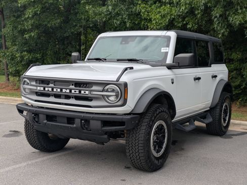 Used 2023 Ford Bronco Big Bend w/ Sasquatch Package AWD/4WD image 6