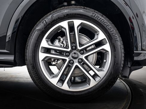 Certified 2025 Audi Q5 Premium w/ Convenience Package AWD/4WD image 19