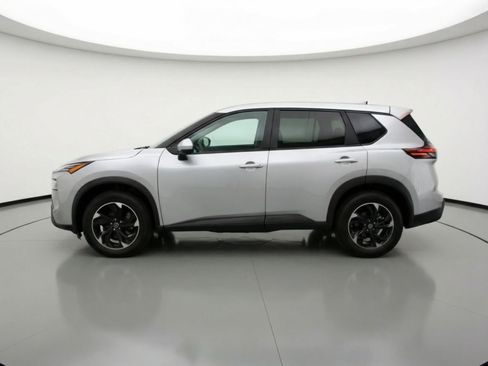 Used 2025 Nissan Rogue SV FWD image 5