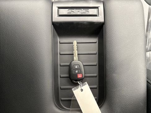 Used 2021 Toyota Tundra SR image 21