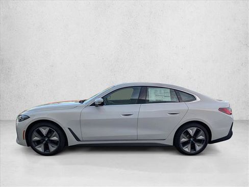 New 2026 BMW i4 eDrive40 w/ Parking Assistance Package RWD image 8
