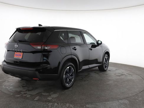 Used 2025 Nissan Rogue SV FWD image 12