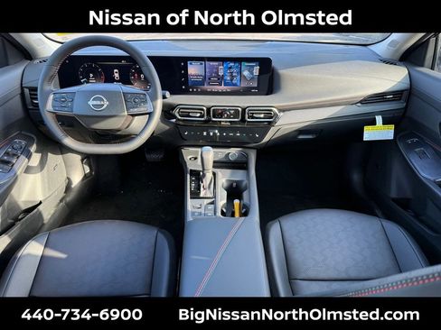 New 2026 Nissan Sentra SR w/ SR Premium Package FWD image 17