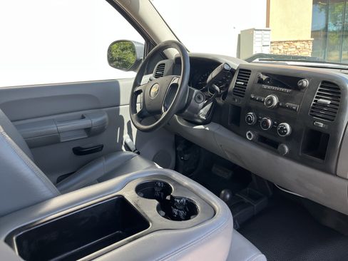 Used 2008 Chevrolet Silverado 1500 W/T w/ Skid Plate Package image 11