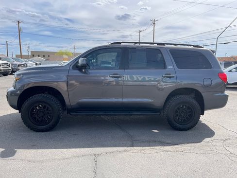 Used 2014 Toyota Sequoia SR5 image 9