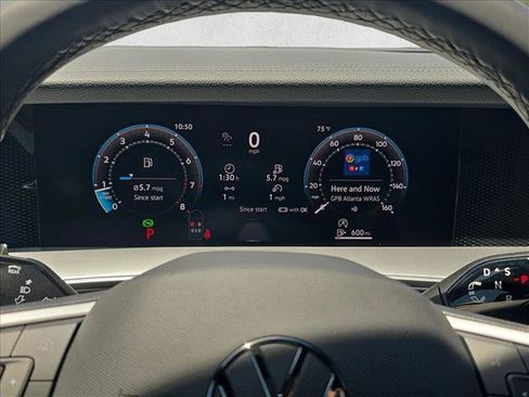 New 2026 Volkswagen Tiguan SE R-Line FWD image 13