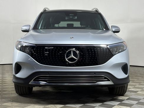Used 2025 Mercedes-Benz EQB 300 4MATIC w/ Driver Assistance Package image 8