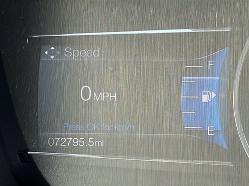 Used 2018 Ford Explorer XLT w/ Equipment Group 202A FWD image 25