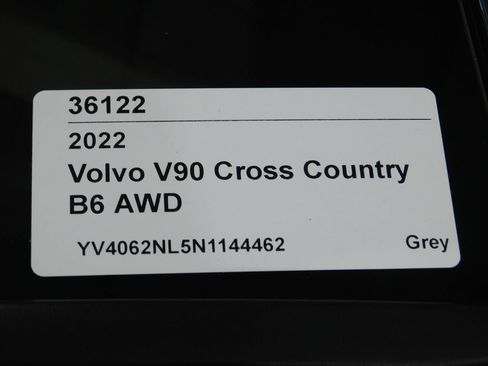 Used 2022 Volvo V90 B6 Cross Country AWD/4WD image 75