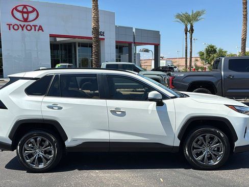 Used 2022 Toyota RAV4 Limited w/ Limited Grade Weather Package AWD/4WD image 10