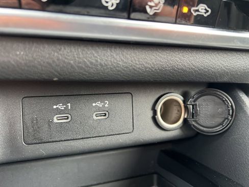 Used 2025 Nissan Rogue SV image 21