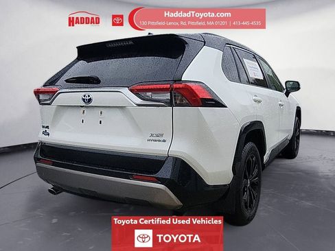Certified 2022 Toyota RAV4 XSE w/ XSE Grade Weather Package AWD/4WD image 6