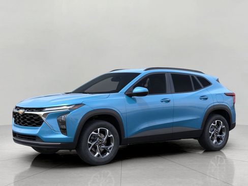 New 2026 Chevrolet Trax LT image 2