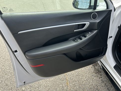 Certified 2025 Hyundai Sonata SEL FWD image 15