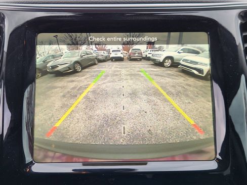 Used 2019 Jeep Cherokee Limited image 13