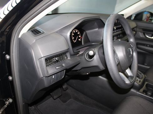 Used 2024 Honda CR-V EX image 11