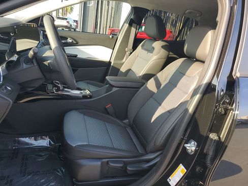 New 2026 Chevrolet Trax LT image 17