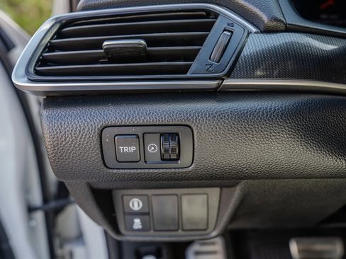 Used 2019 Honda Accord Sport image 18