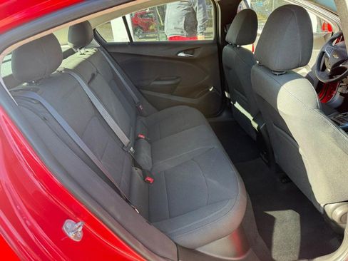 Used 2017 Chevrolet Cruze LT image 14