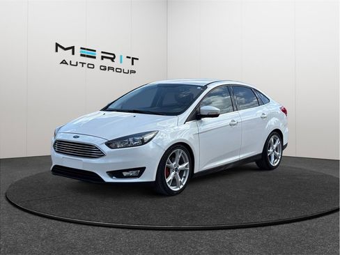 Used 2015 Ford Focus Titanium image 4