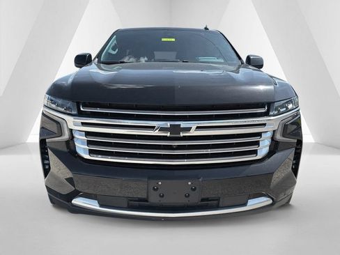 Used 2021 Chevrolet Tahoe High Country w/ Premium Package AWD/4WD image 2