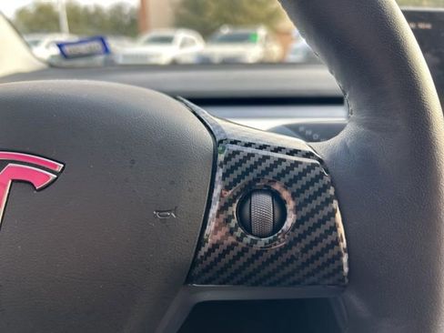 Used 2022 Tesla Model 3 image 14