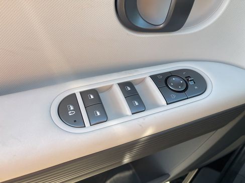 New 2026 Hyundai Ioniq 5 SEL image 31