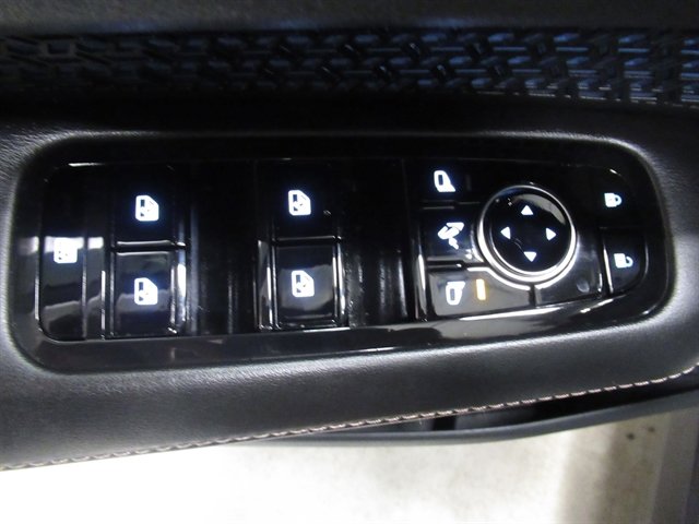 Used 2023 Nissan Ariya FWD image 22