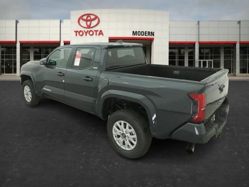 New 2026 Toyota Tacoma SR5 image 17