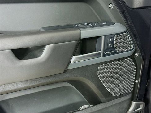 Certified 2022 Land Rover Defender 90 X image 20