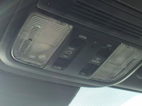 Used 2025 Honda Odyssey Sport-L image 23