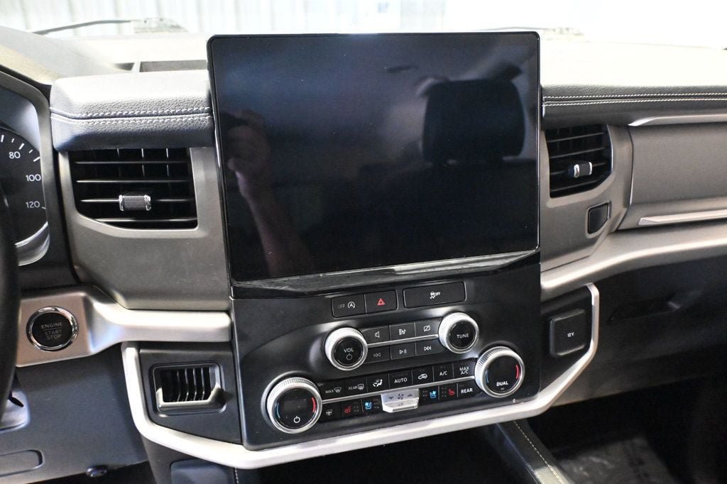 Used 2023 Ford Expedition XLT RWD image 38