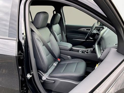New 2026 Chevrolet Traverse LT w/ Driver Confidence Package image 13